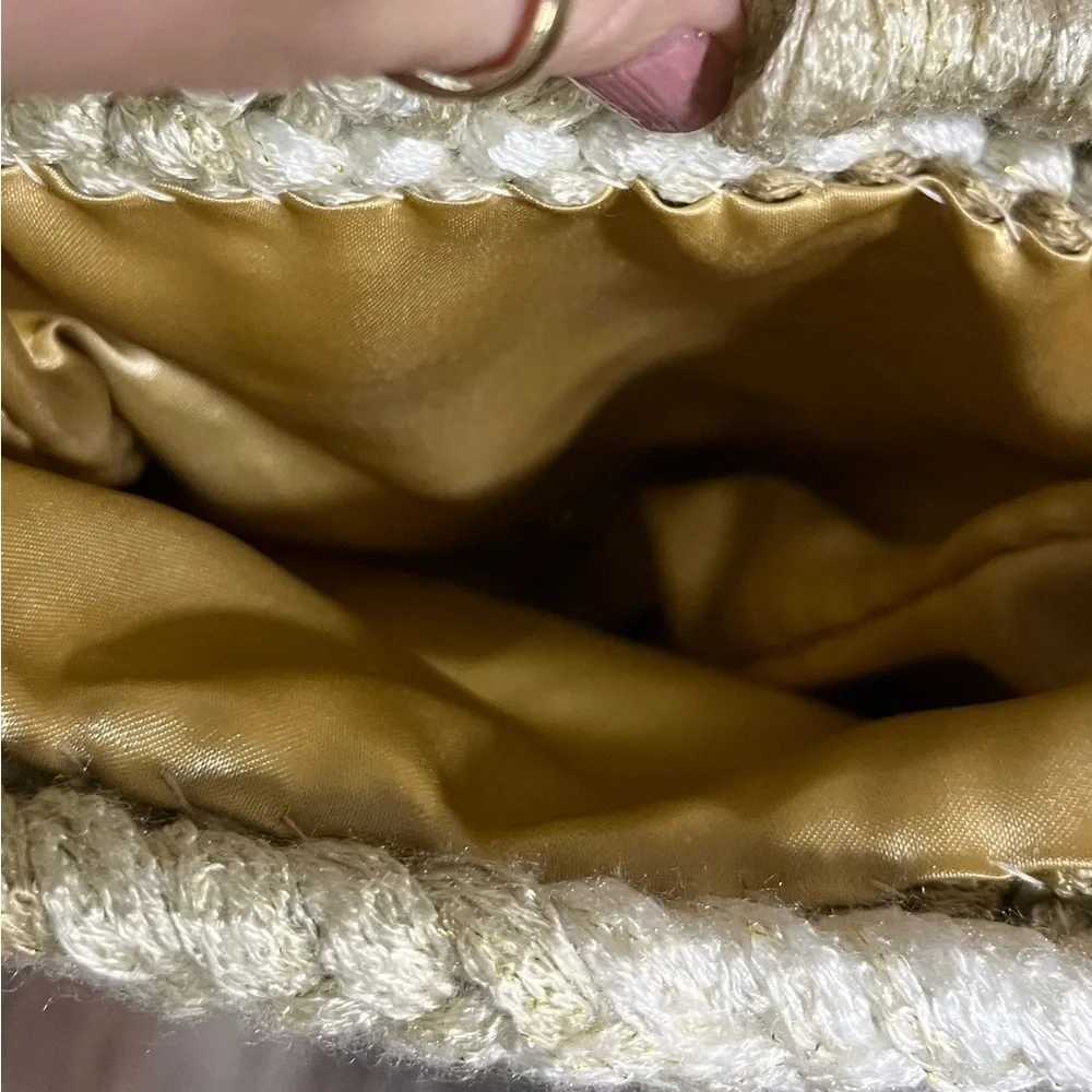 Handmade Knit Crochet Clutch Purse Granny Bag Vintage Style Kiss‎ Lock Handle